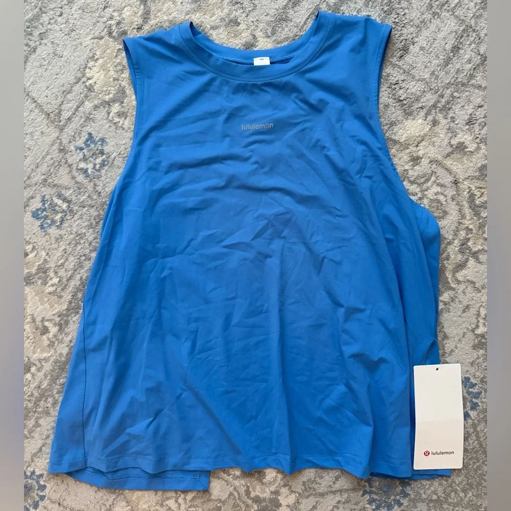 Lululemon Pace Crush Cross-Back Graphic Tank Top Pool Party - Picture 4 of 7